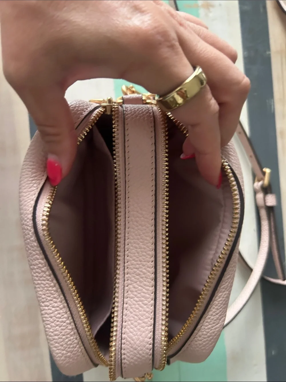 Tory Burch logo wear compact